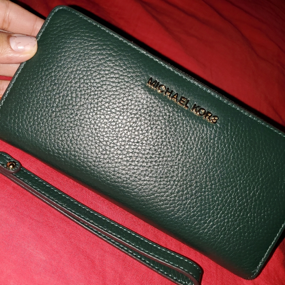 Michael Kors Lg Travel Continental Wallet Wristlet